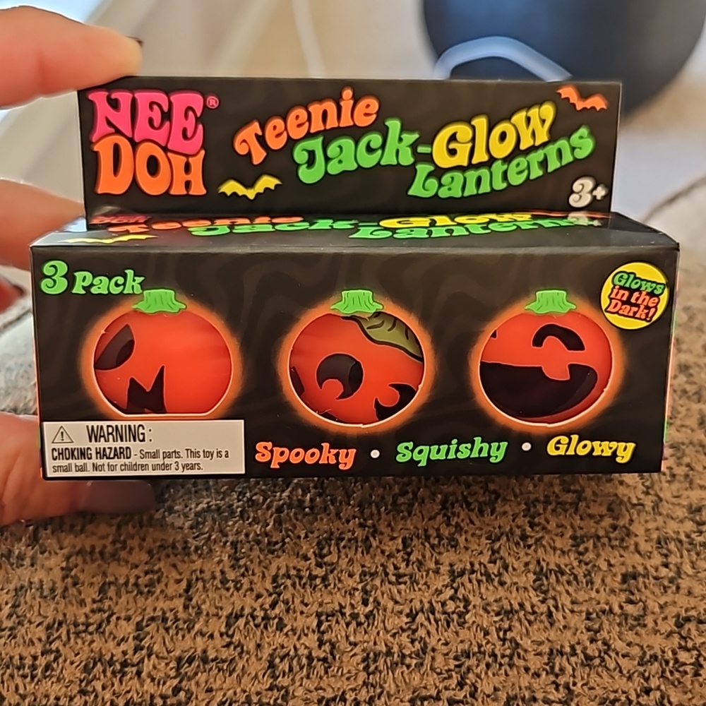 Schylling Needoh Teenie Jack-Glow Lanterns (3)